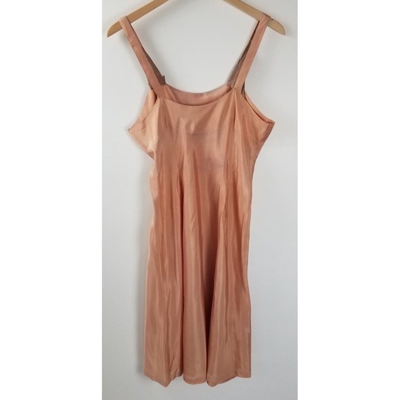 Vintage Francine Women's Sz. 40/M Nude 60's Slip/Dress Midi Length - Picture 5 of 7